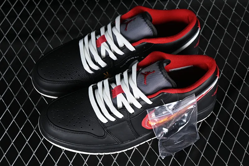 All categories Air Jordan Jordan series basketball shoes Air Jordan 1 Low Air Jordan 1 Low "Flaming Swoosh" AJ1 Joe 1 black red flame FJ7073-010
